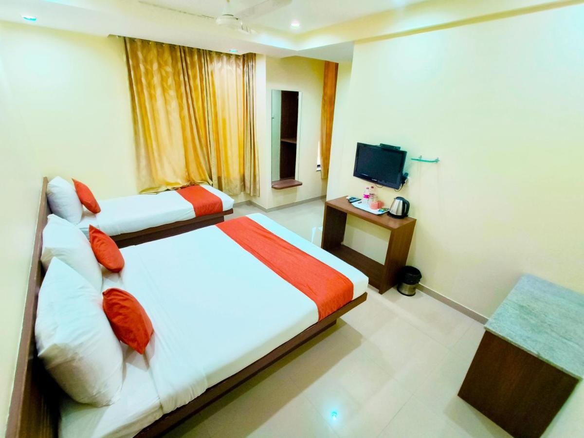 Sai Srushti By Neem Square Hotel Shirdi Ngoại thất bức ảnh