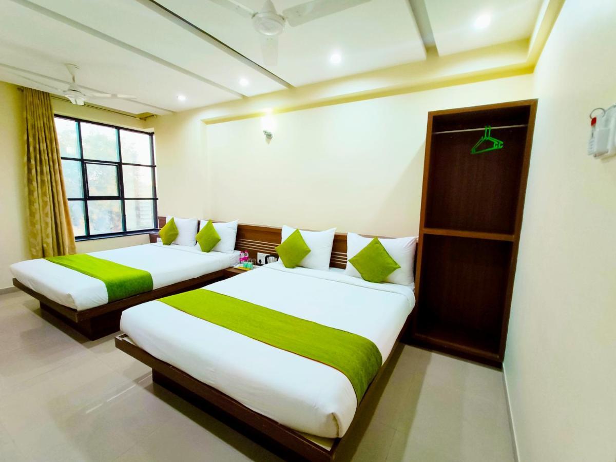 Sai Srushti By Neem Square Hotel Shirdi Ngoại thất bức ảnh