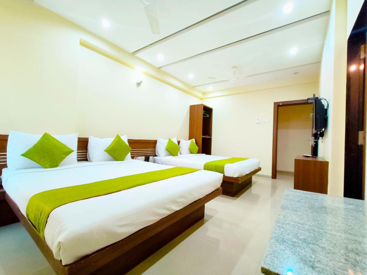 Sai Srushti By Neem Square Hotel Shirdi Ngoại thất bức ảnh