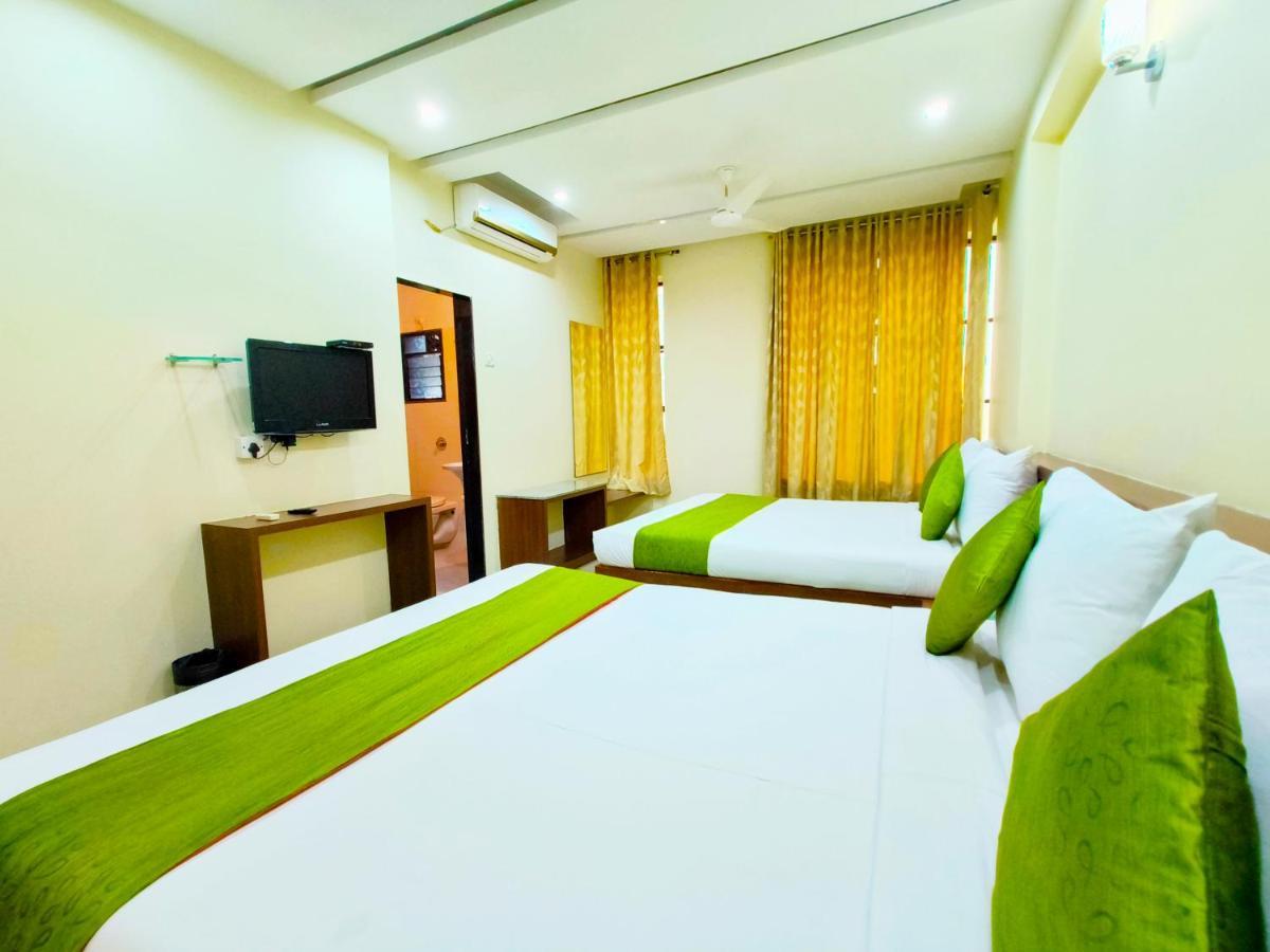 Sai Srushti By Neem Square Hotel Shirdi Ngoại thất bức ảnh