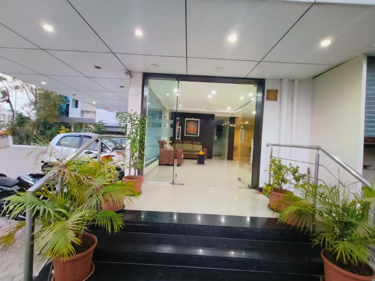 Sai Srushti By Neem Square Hotel Shirdi Ngoại thất bức ảnh