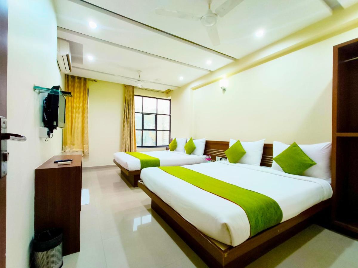 Sai Srushti By Neem Square Hotel Shirdi Ngoại thất bức ảnh